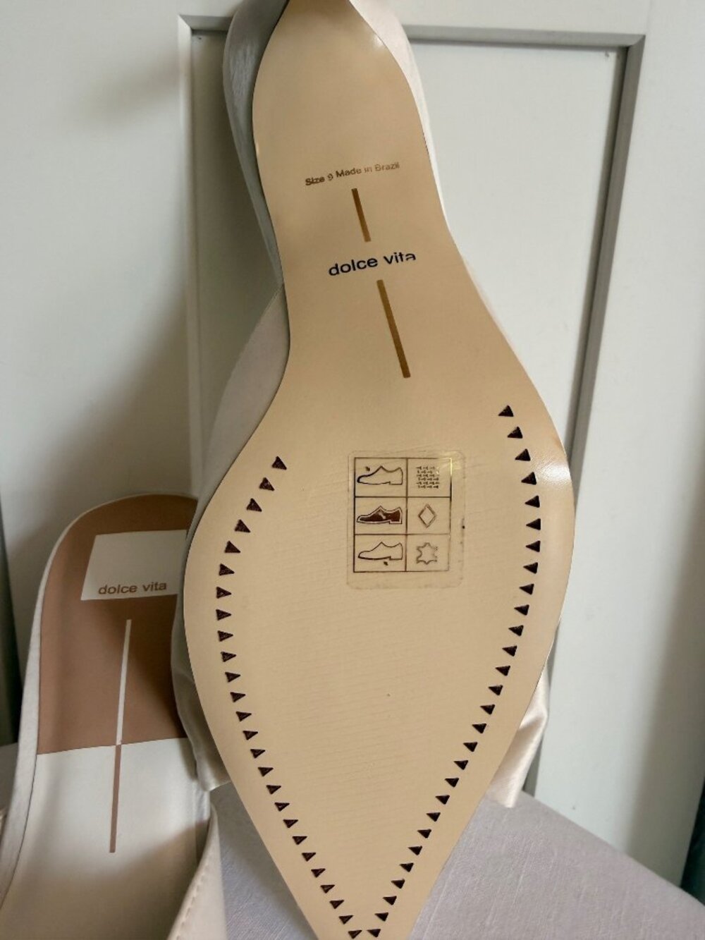 Dolce Vita Ivory Satin Bow Heels Size 9 Pointed Toe Mule Pumps Shoes - Picture 4 of 5